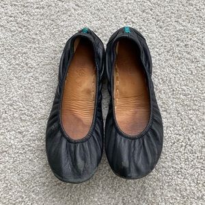 Black Tieks